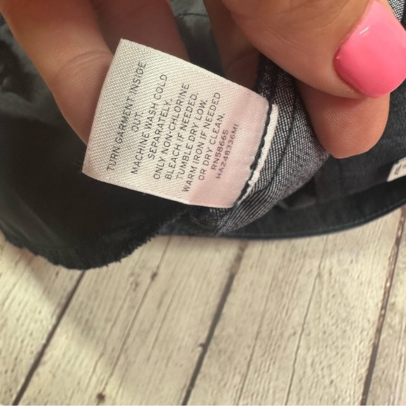 Halogen Blue Pencil Skirt dark wash light weight denim/chambray sz 10 - Picture 8 of 8